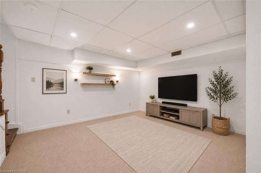 461 Blathwayte Lane Property Photo 23