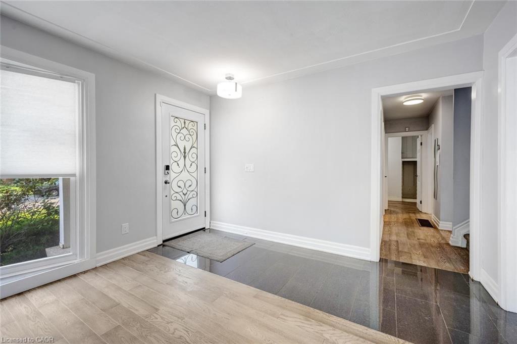 5372 Spruce Avenue Property Photo 3