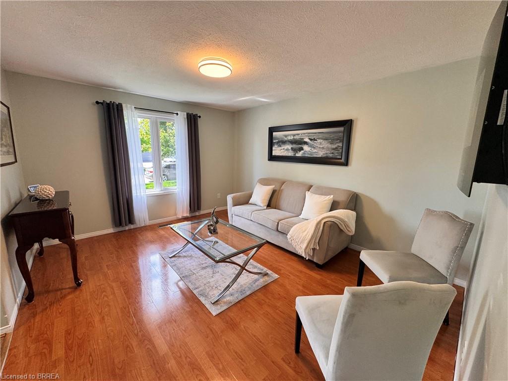 37 Anastasia Crescent Property Photo 6
