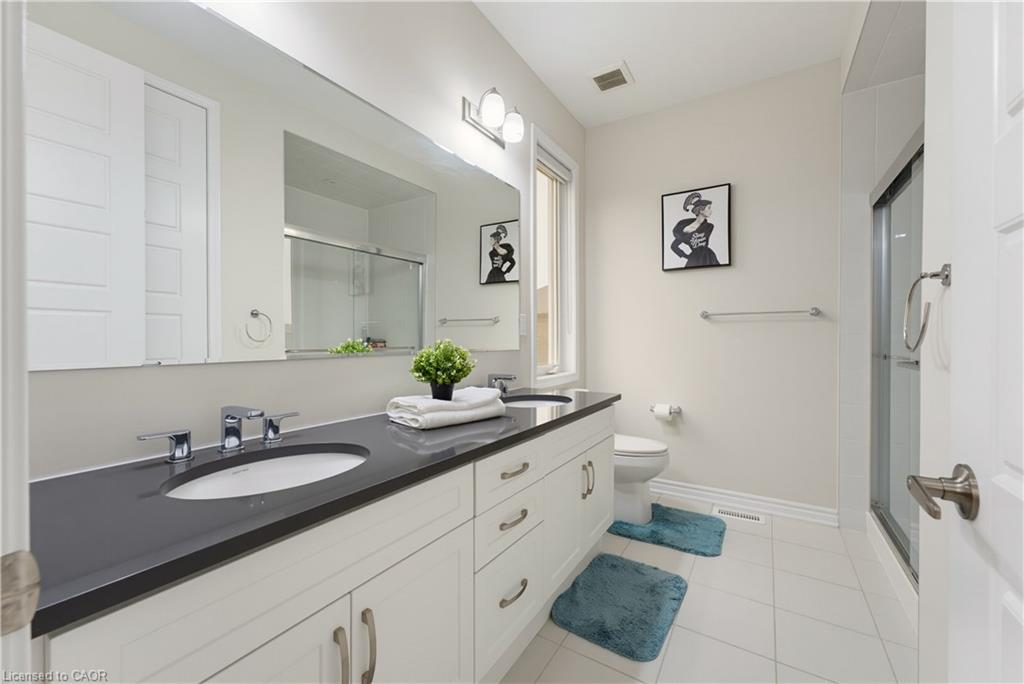 6 Milt Schmidt Street Property Photo 18