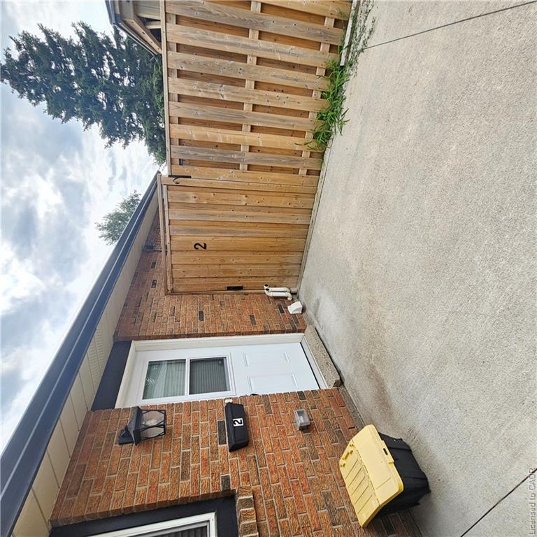 2-52 Selkirk Court Property Photo 3