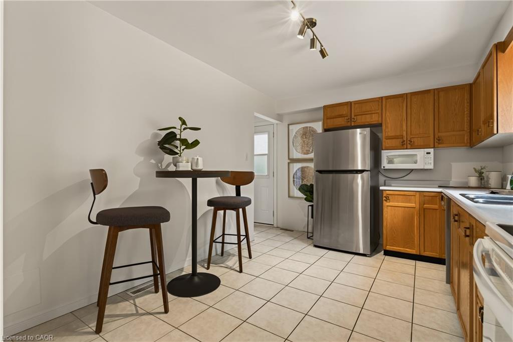 1576 Riley Avenue Property Photo 14
