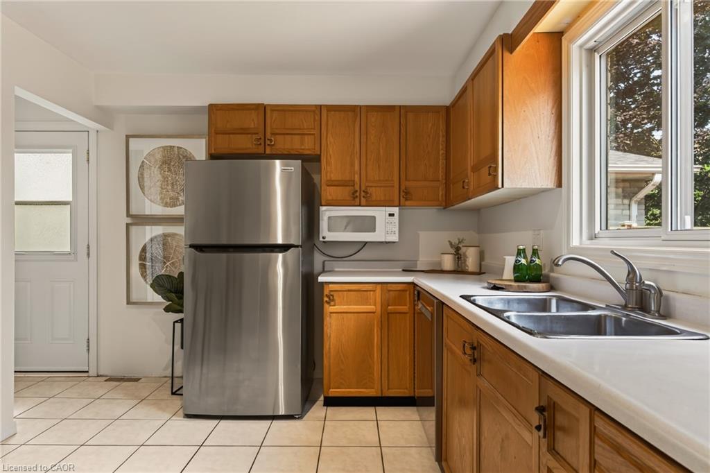 1576 Riley Avenue Property Photo 15