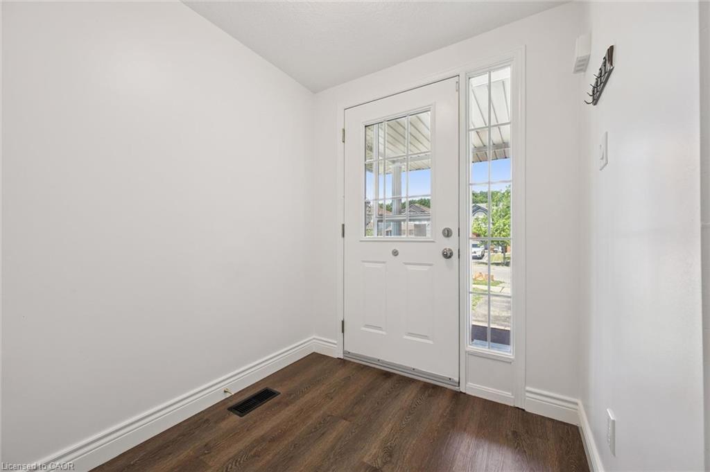 71 Peach Blossom Crescent Property Photo 4