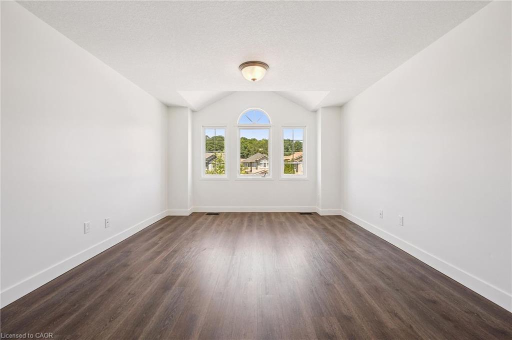 71 Peach Blossom Crescent Property Photo 20