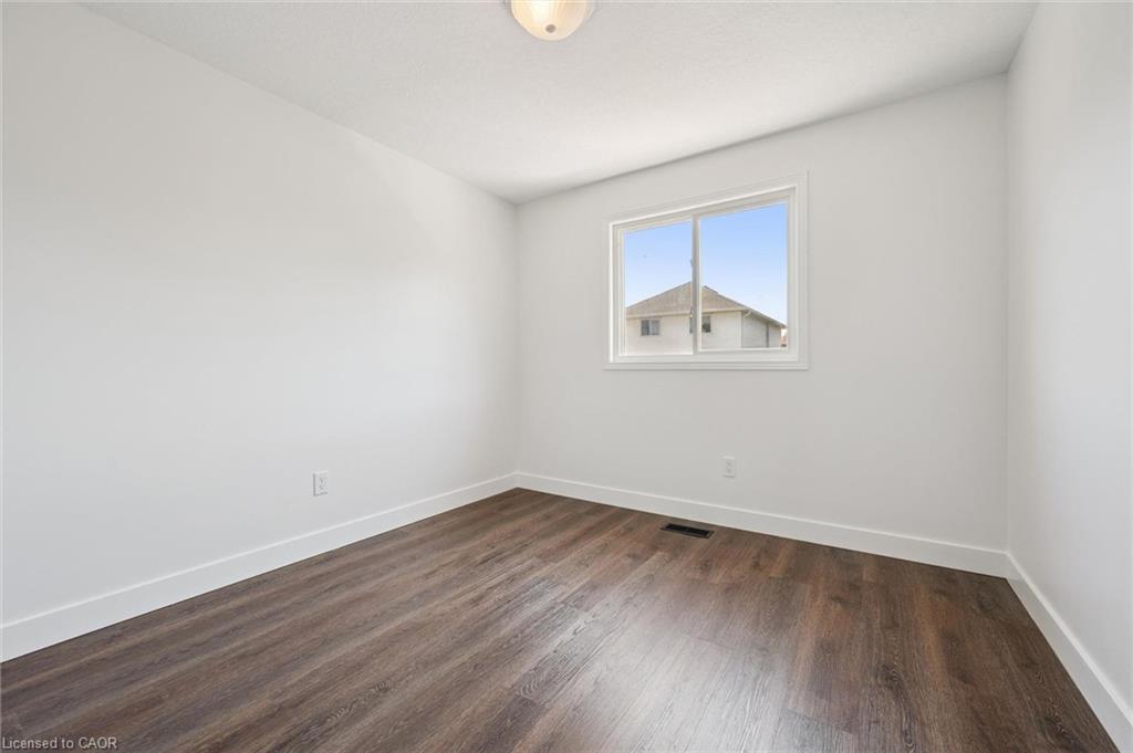 71 Peach Blossom Crescent Property Photo 28