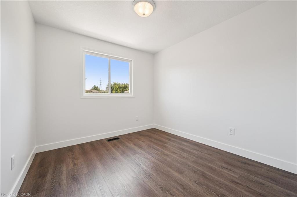 71 Peach Blossom Crescent Property Photo 30