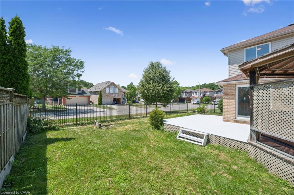 71 Peach Blossom Crescent Property Photo 41