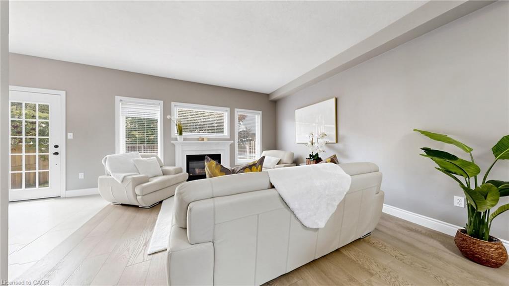 18 Spencer Crescent Property Photo 10