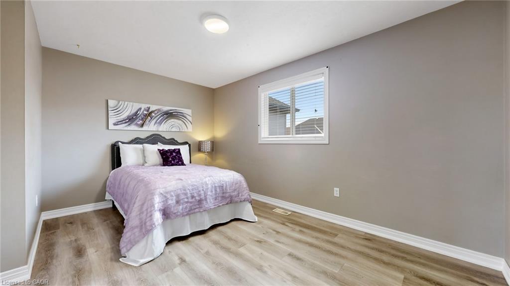 18 Spencer Crescent Property Photo 33
