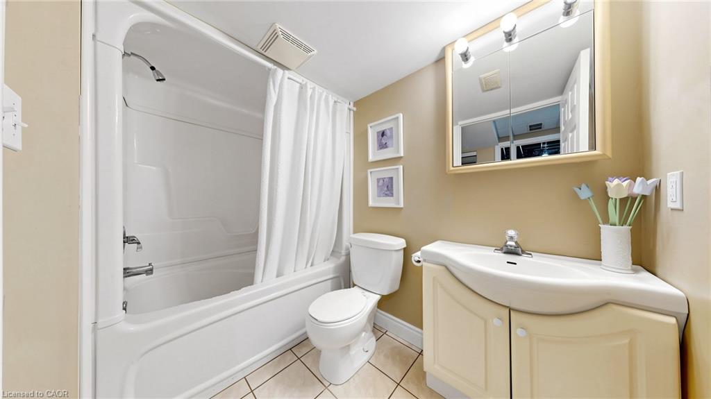 18 Spencer Crescent Property Photo 44