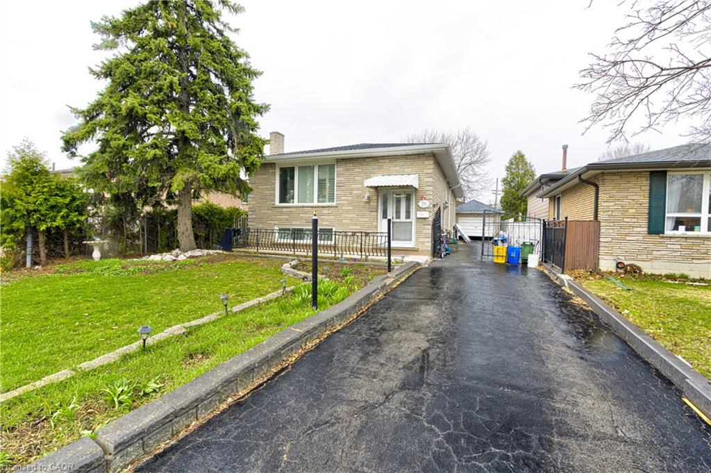 78 Markson Crescent Property Photo 3