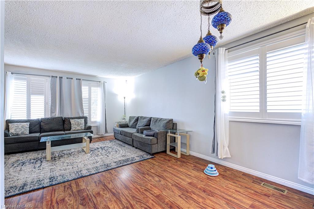 78 Markson Crescent Property Photo 11