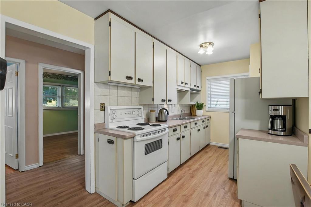 209 Franklin Street S Property Photo 8