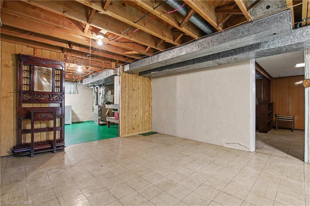 209 Franklin Street S Property Photo 20