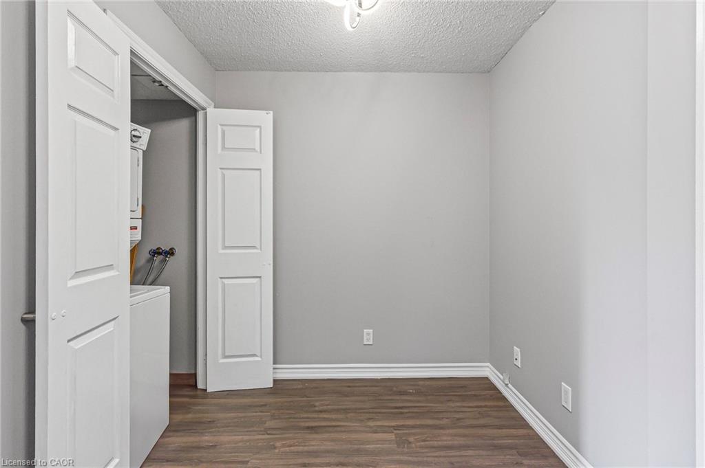 401-310 Burnhamthorpe Road W Property Photo 7