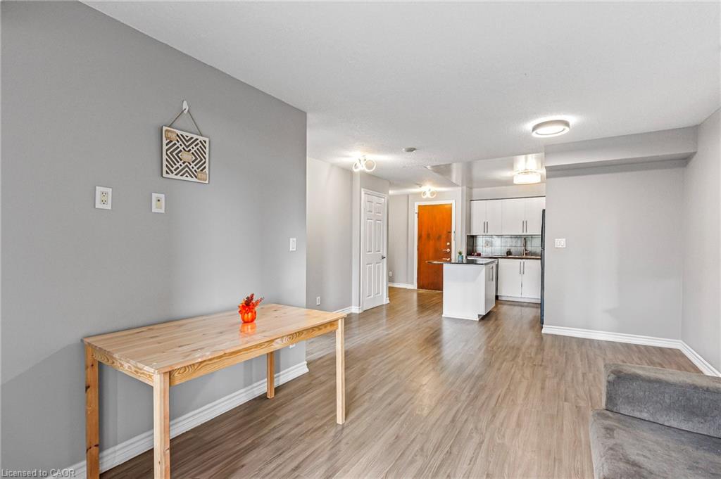 401-310 Burnhamthorpe Road W Property Photo 12