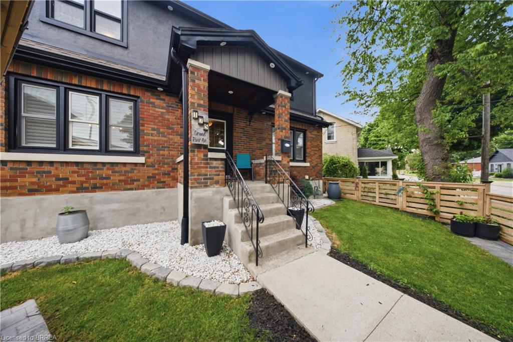 175 Grand River Avenue Property Photo 2