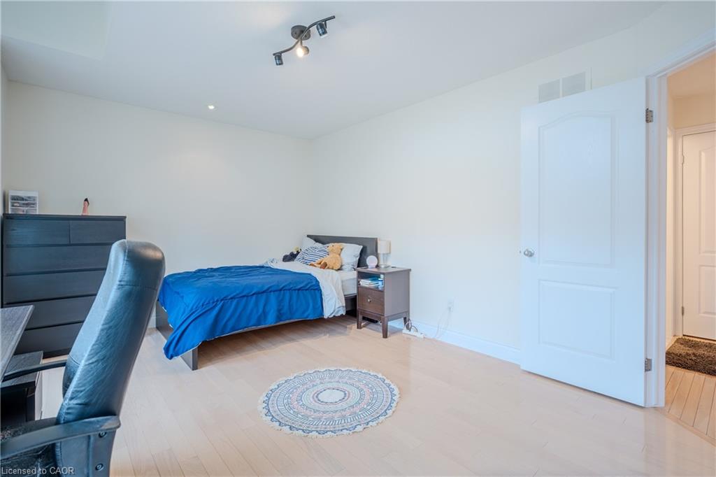 79 Moorland Crescent Property Photo 21