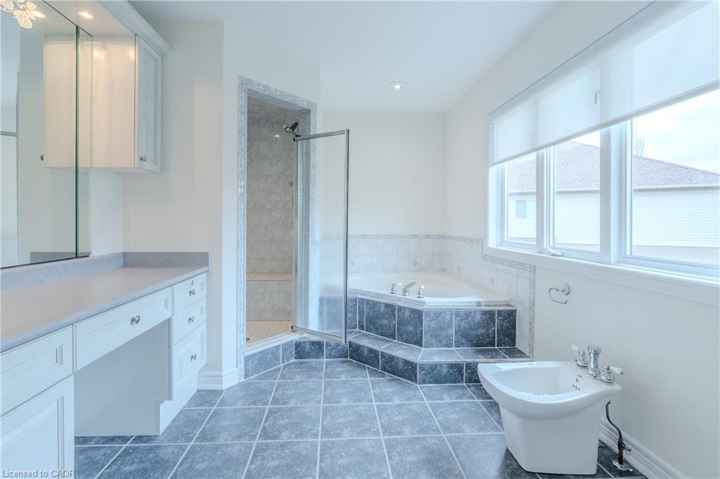 79 Moorland Crescent Property Photo 28