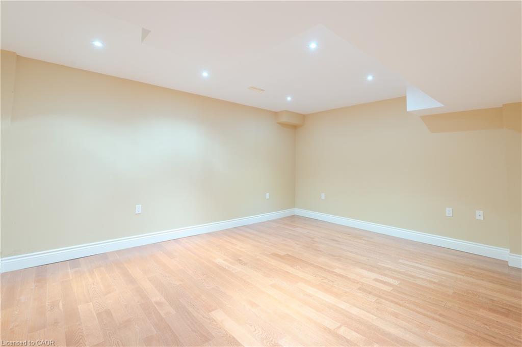 79 Moorland Crescent Property Photo 32