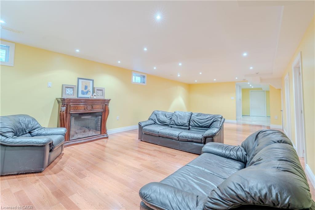 79 Moorland Crescent Property Photo 38