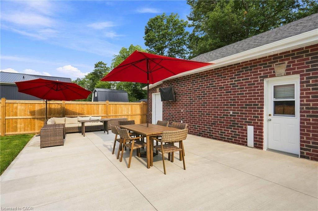 4861 Mapleview Crescent Property Photo 38
