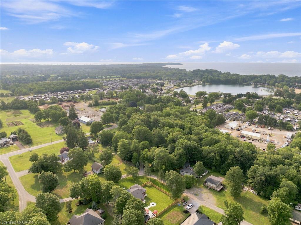 4861 Mapleview Crescent Property Photo 45