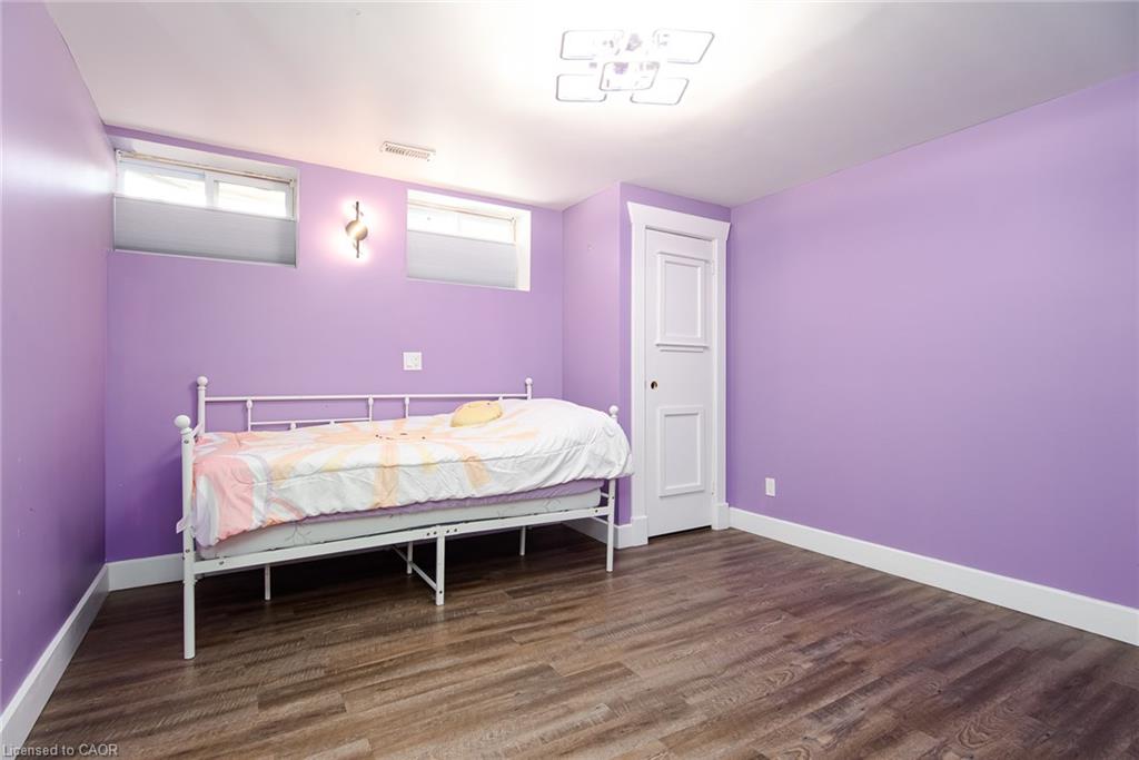 99 John Street W Property Photo 35