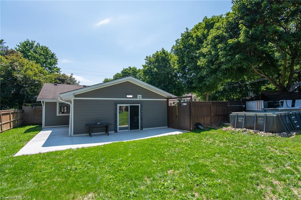 99 John Street W Property Photo 38