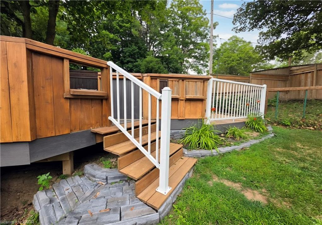 99 John Street W Property Photo 41