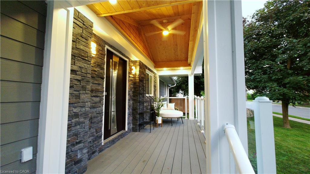99 John Street W Property Photo 43