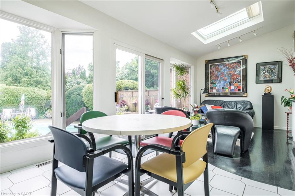 107 Bond Street S Property Photo 19