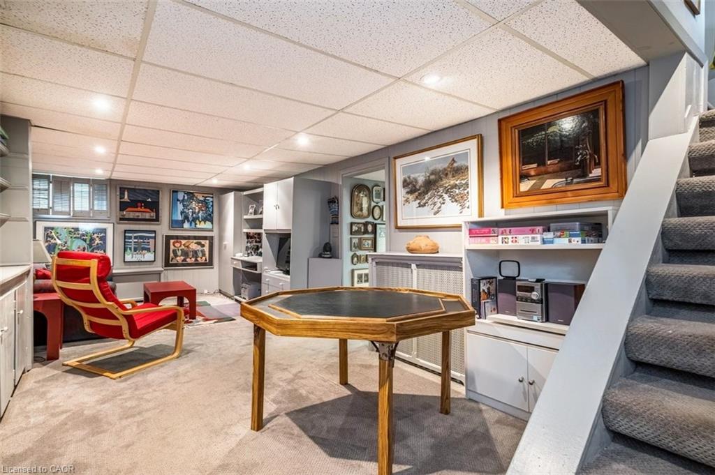 107 Bond Street S Property Photo 34