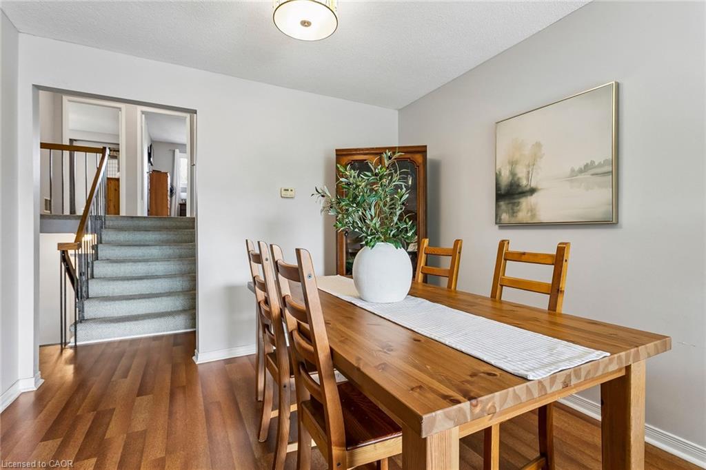 5 Hockley Path Property Photo 12