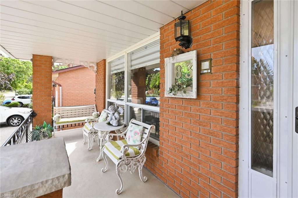 83 Oakridge Drive Property Photo 4