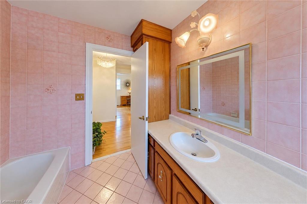 83 Oakridge Drive Property Photo 25