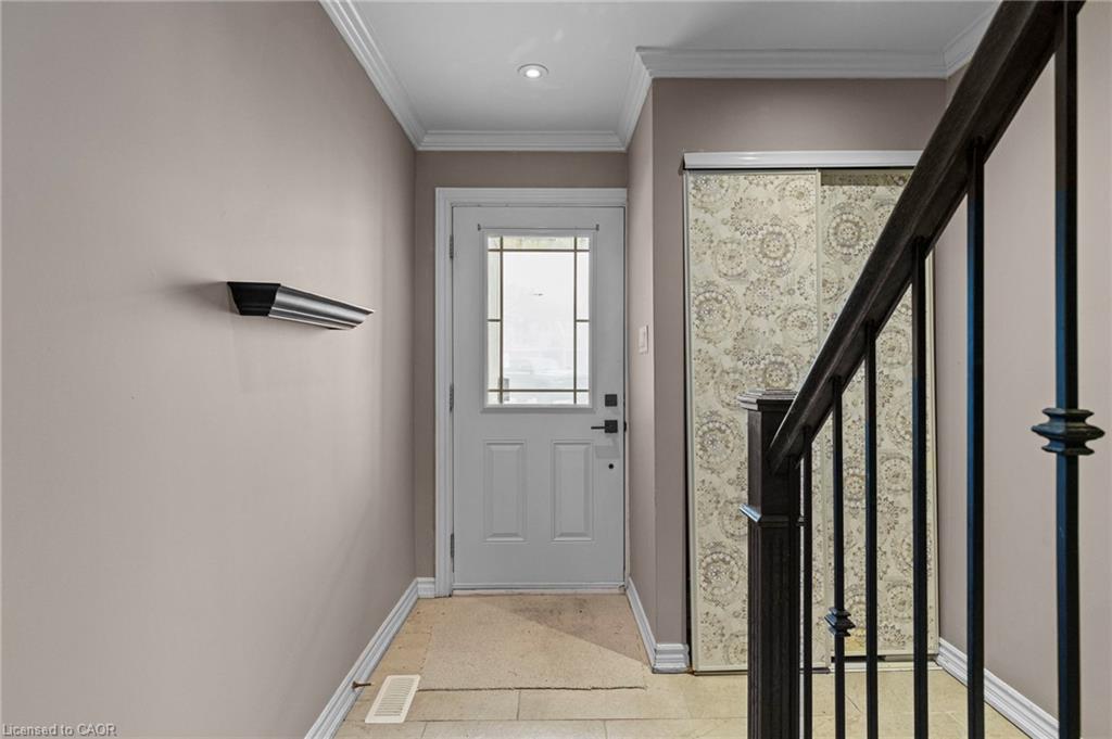 12-12 Lankin Boulevard Property Photo 6