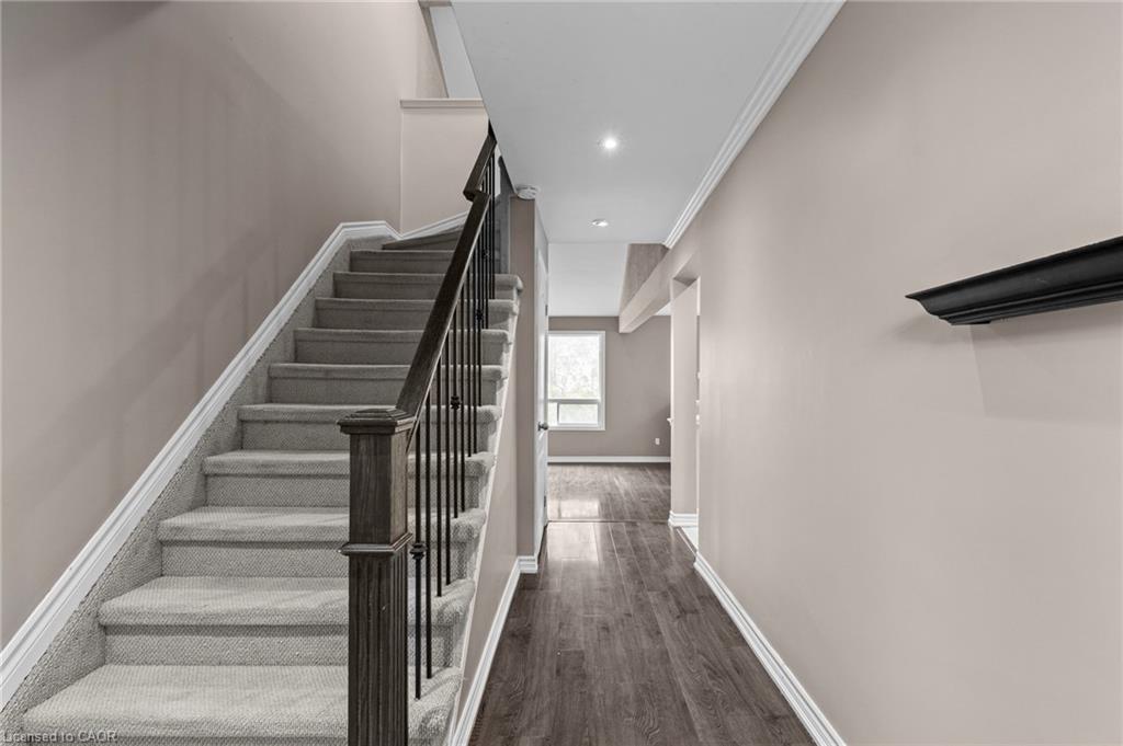 12-12 Lankin Boulevard Property Photo 7