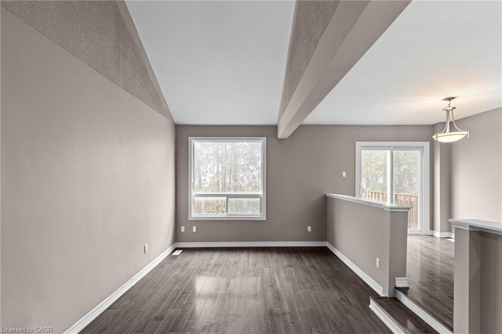 12-12 Lankin Boulevard Property Photo 8