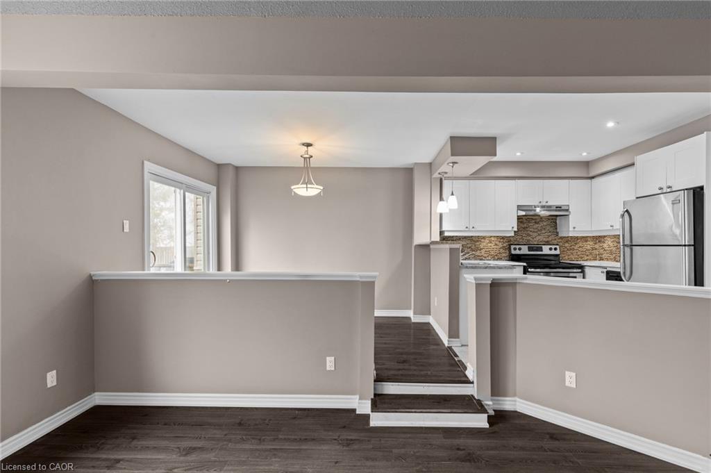 12-12 Lankin Boulevard Property Photo 11