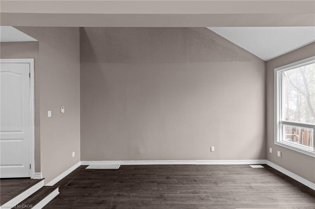 12-12 Lankin Boulevard Property Photo 13