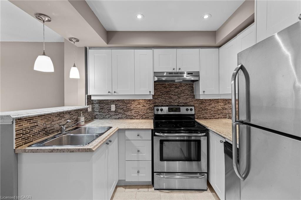 12-12 Lankin Boulevard Property Photo 19