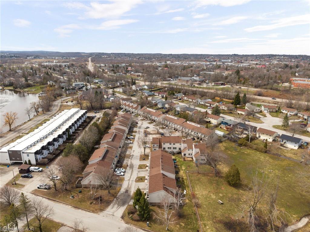 12-12 Lankin Boulevard Property Photo 35