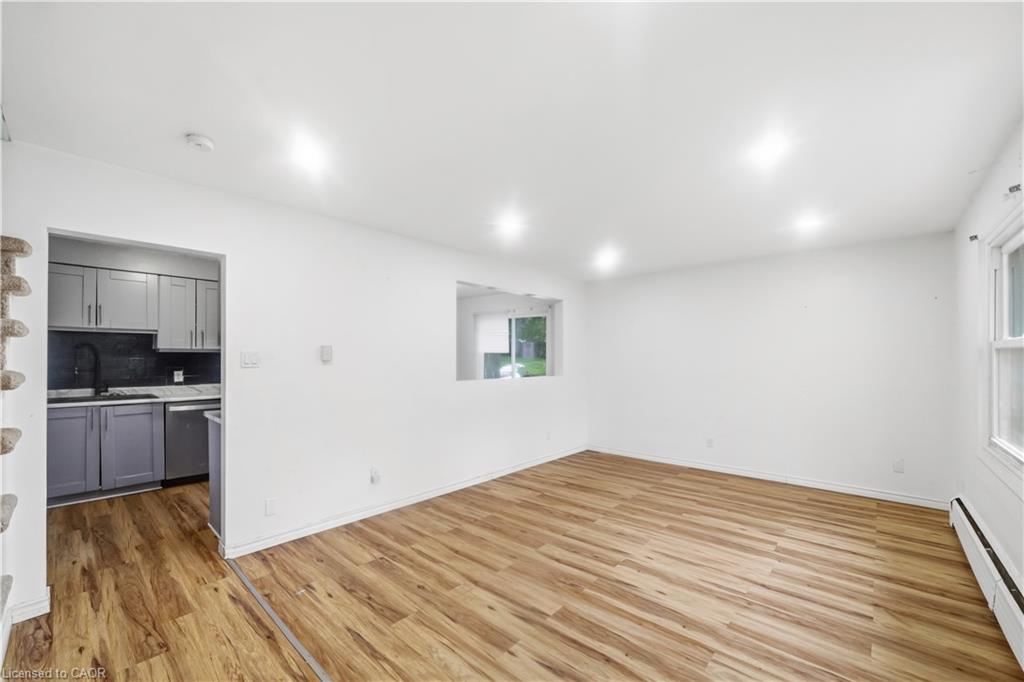 10-76 Borden Parkway Property Photo 7