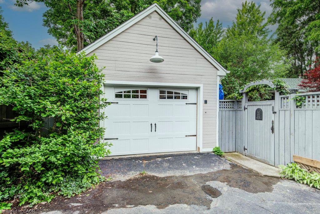 138 Water Street S Property Photo 37