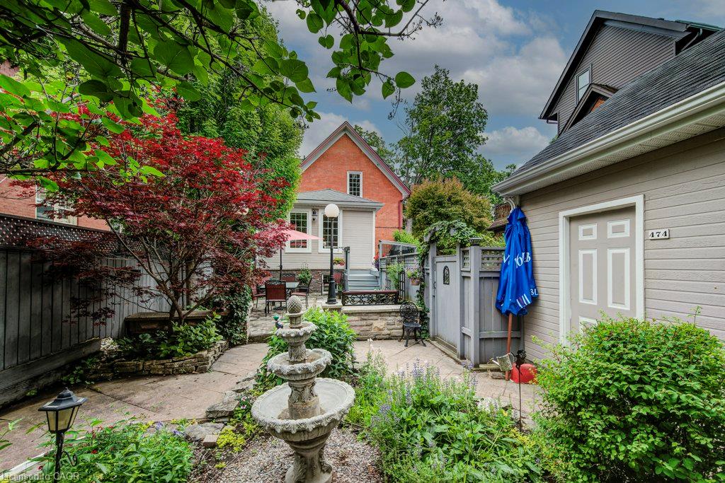 138 Water Street S Property Photo 44