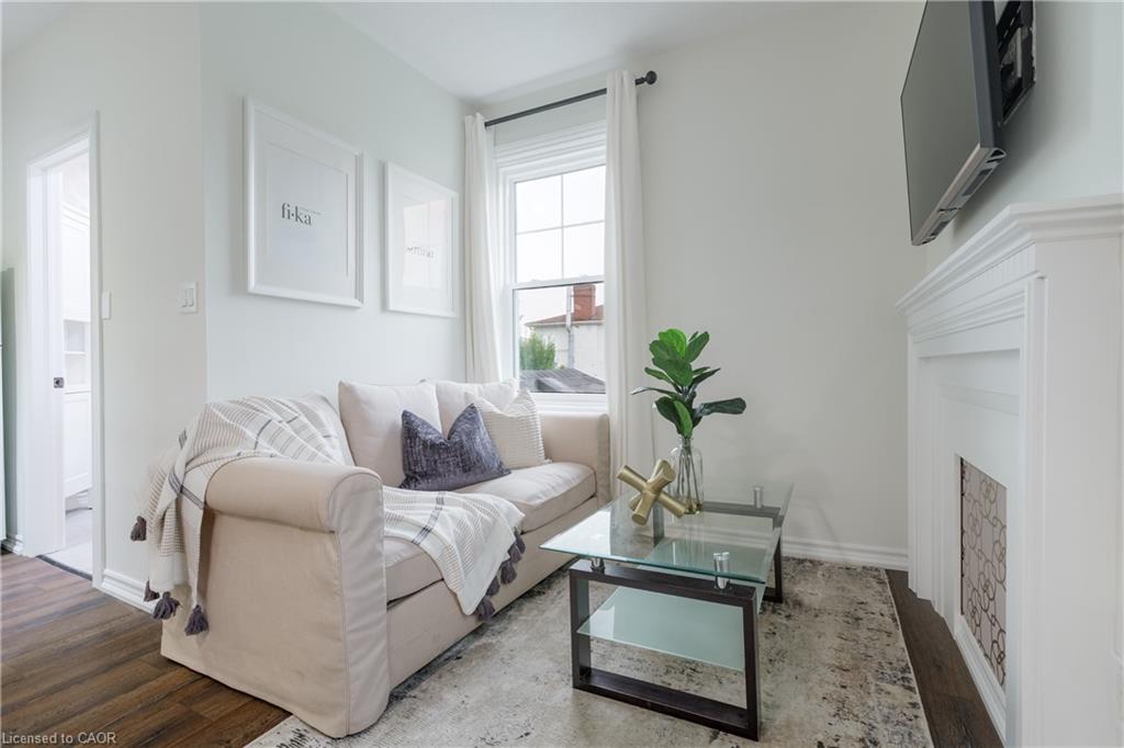 46 Murray Street E Property Photo 29
