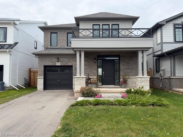 92 Starfire Crescent Property Photo 1