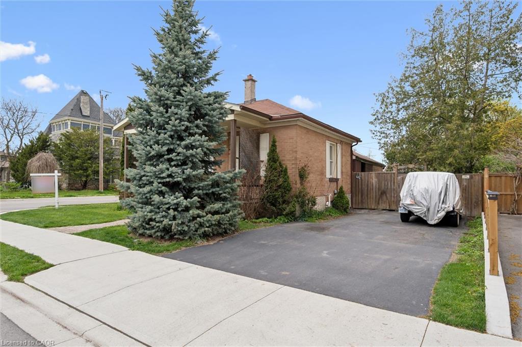 27 Roseview Avenue Property Photo 3